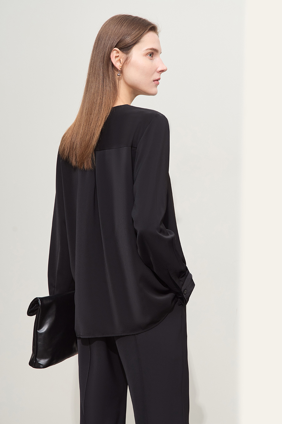 V-neck Ruffled Chiffon Blouse