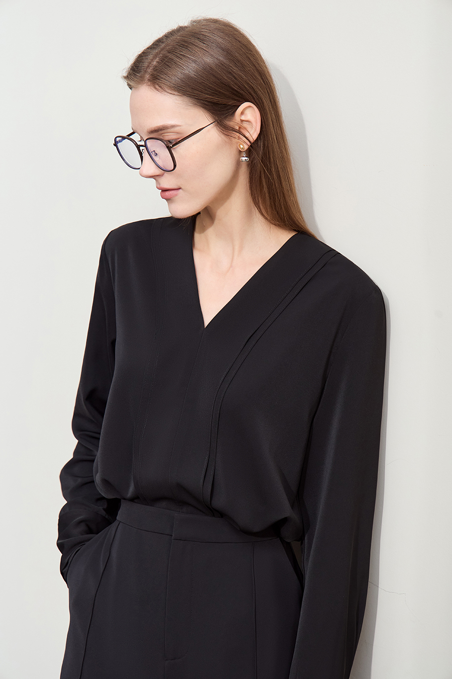 V-neck Ruffled Chiffon Blouse