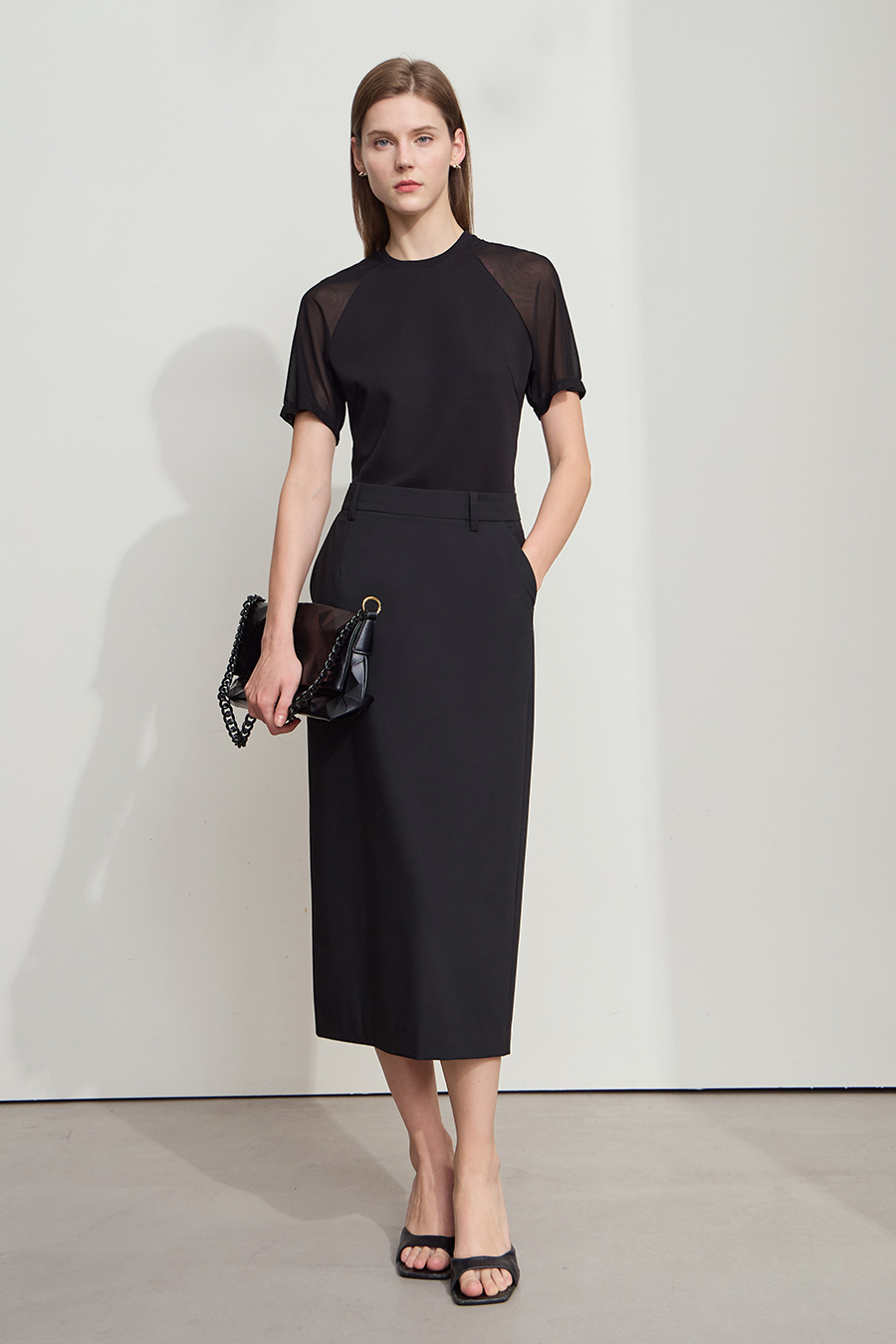 Back-slit Straight Skirt