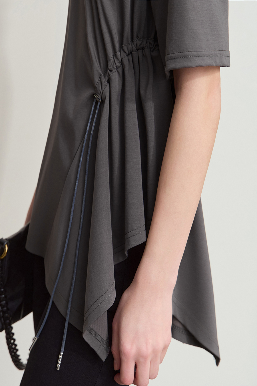 Asymmetric hem tee|AMII