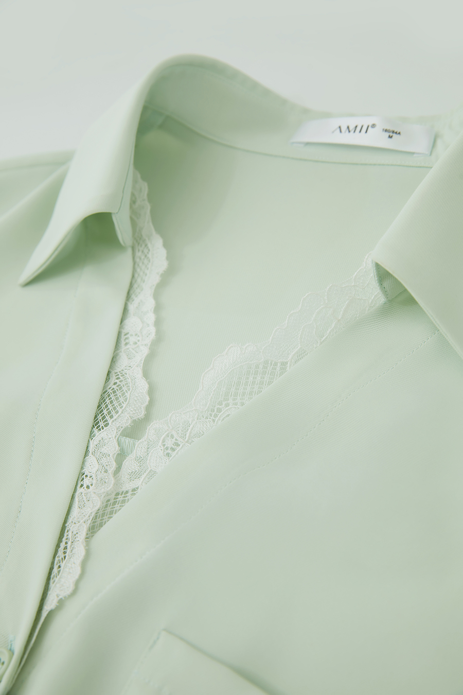 Lace Splicing Cool-touch Chiffon Blouse