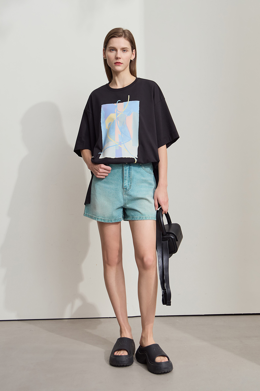 Abstract print drop-shoulder tee|AMII