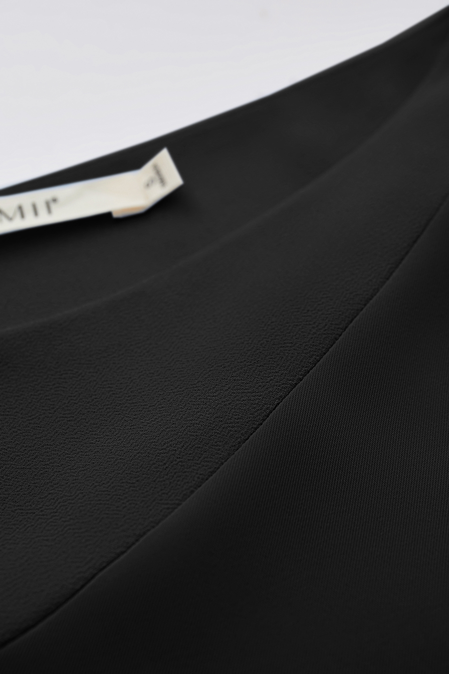 Contrast Fabric Belted Dress