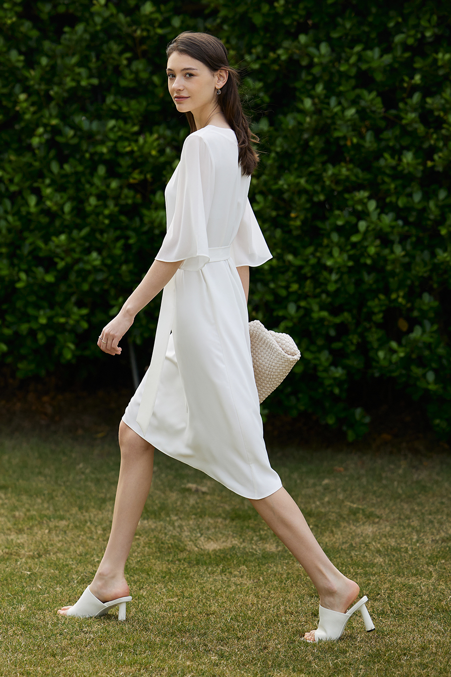 Contrast Fabric Belted Dress