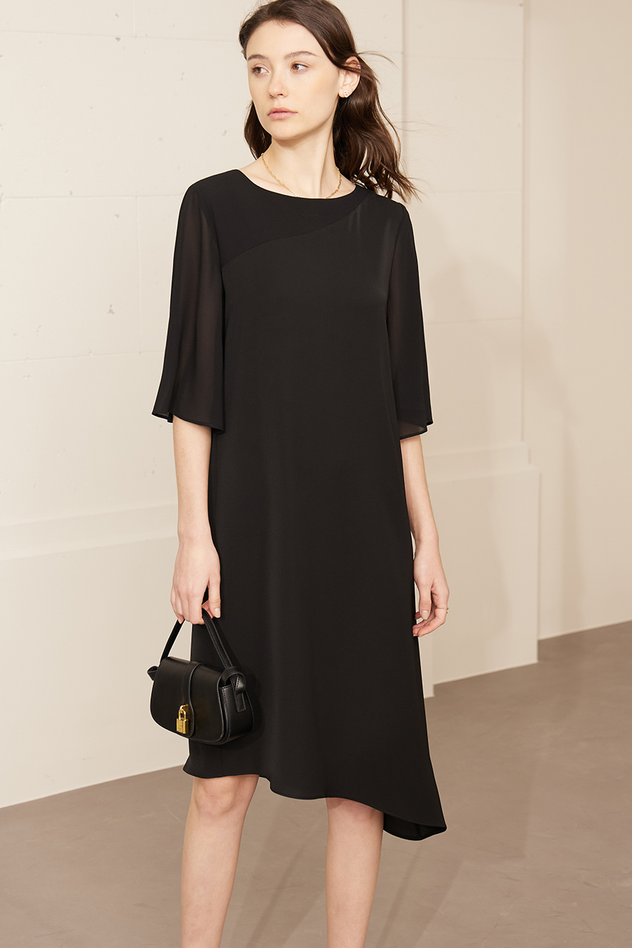 Contrast Fabric Belted Dress