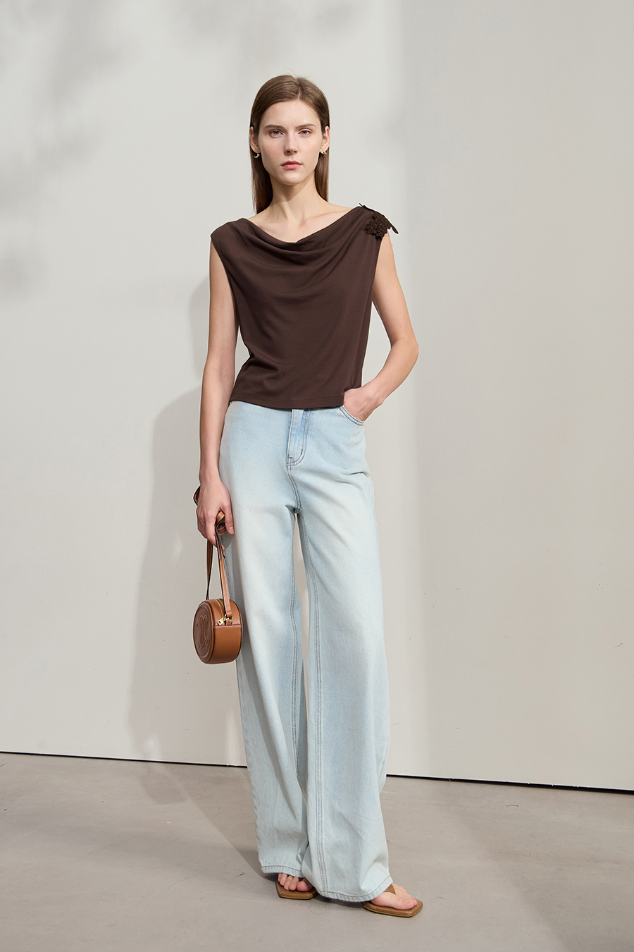 Roma knit cowl neck tee|AMII