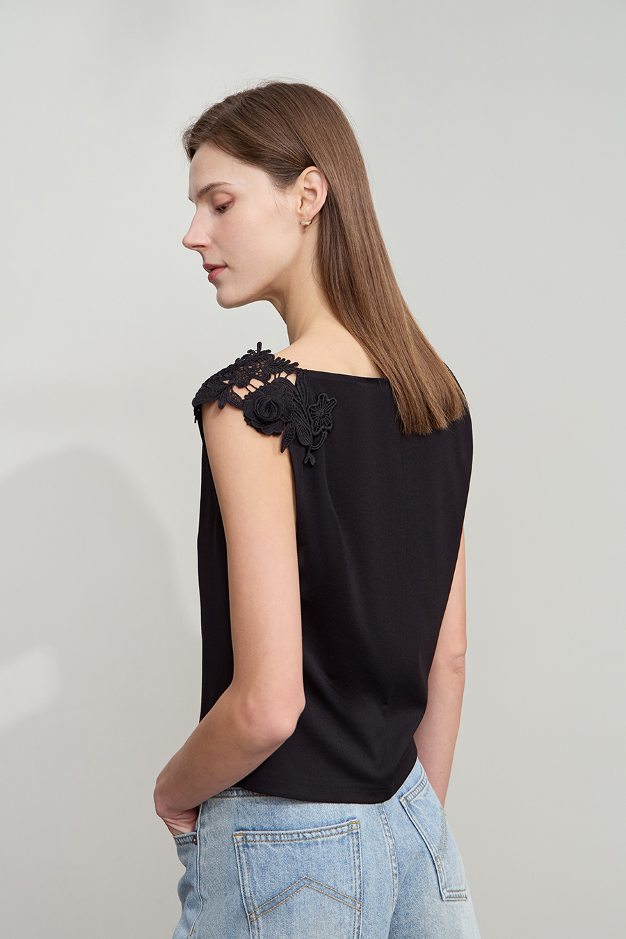 Roma knit cowl neck tee|AMII