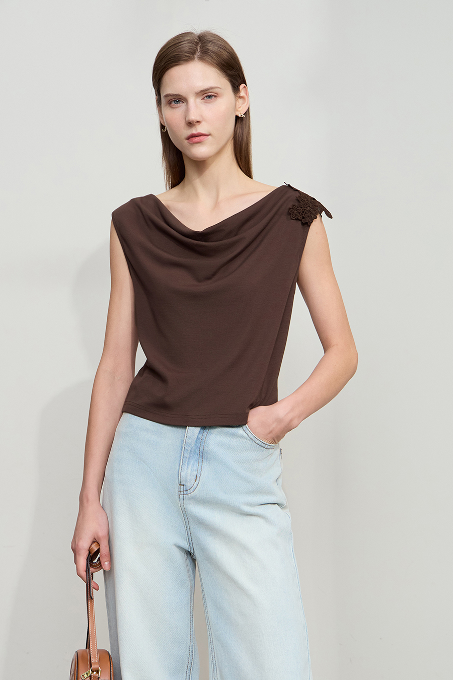 Roma knit cowl neck tee|AMII