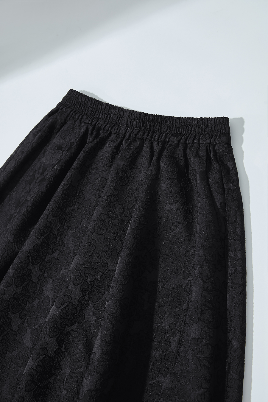 Black heavy-duty jacquard midi skirt|AMII-AMII.com