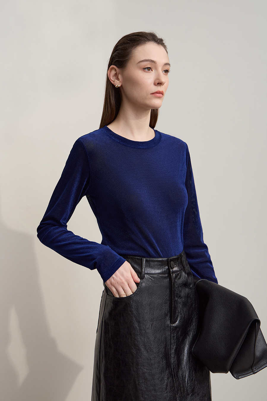 Small Crew Neck Velvet T-shirt