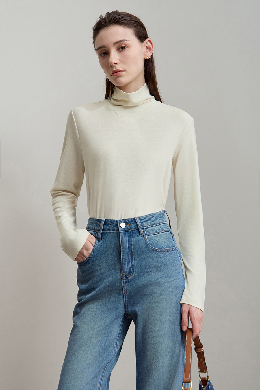 Turtleneck Stretchy Acetate T-shirt