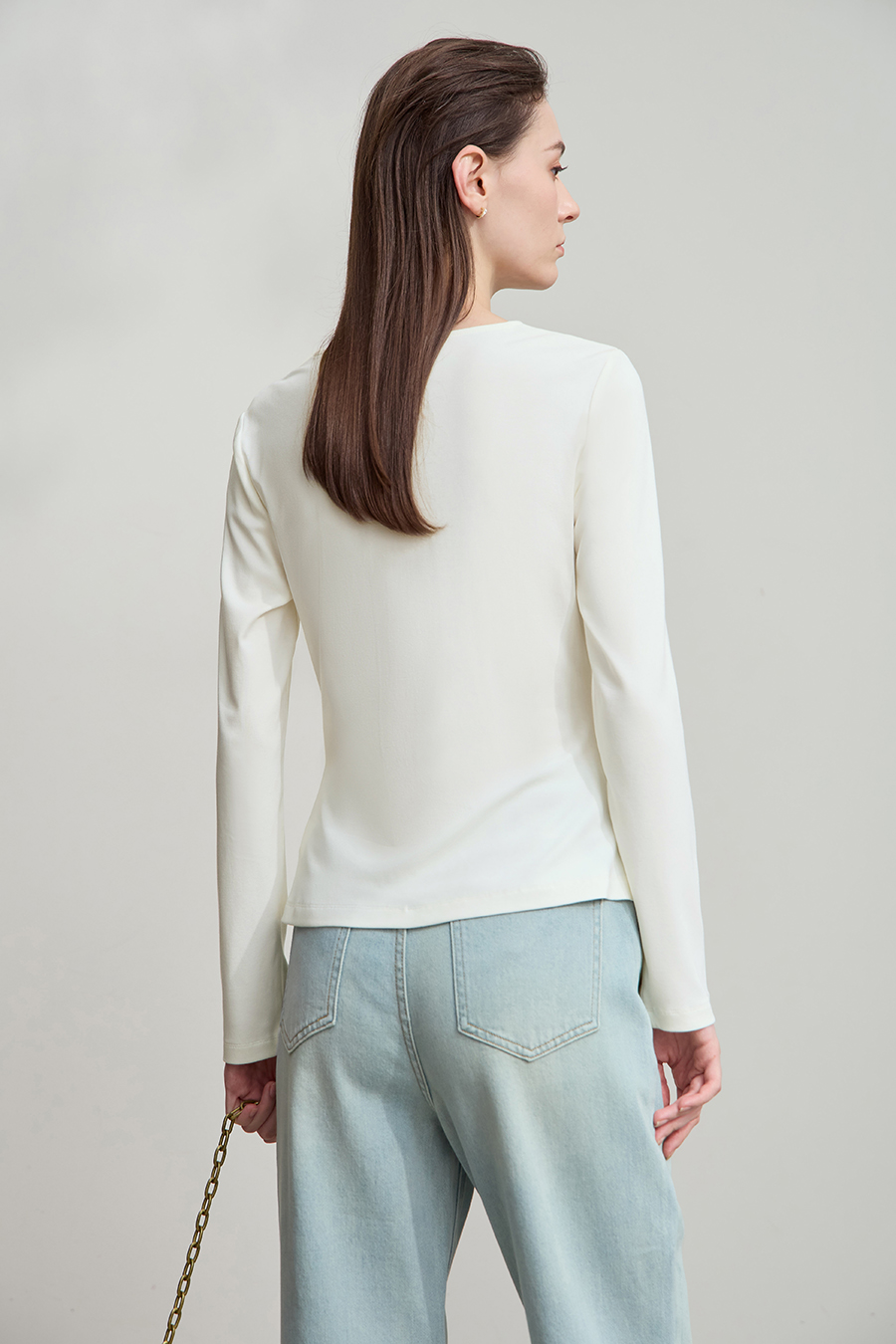 Slim V - Neck Elastic T - Shirt|AMII-AMII.com