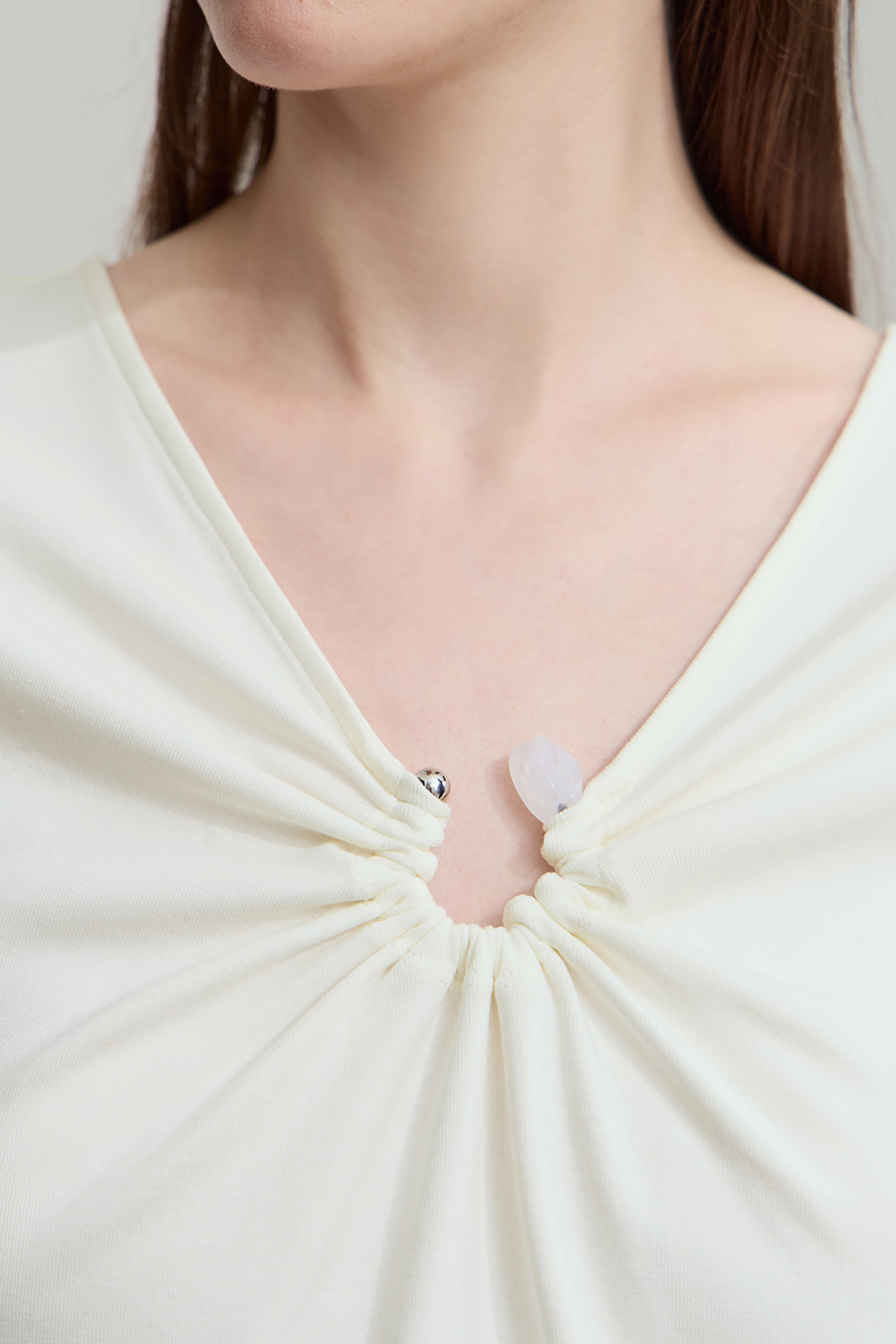 Slim V - Neck Elastic T - Shirt|AMII-AMII.com