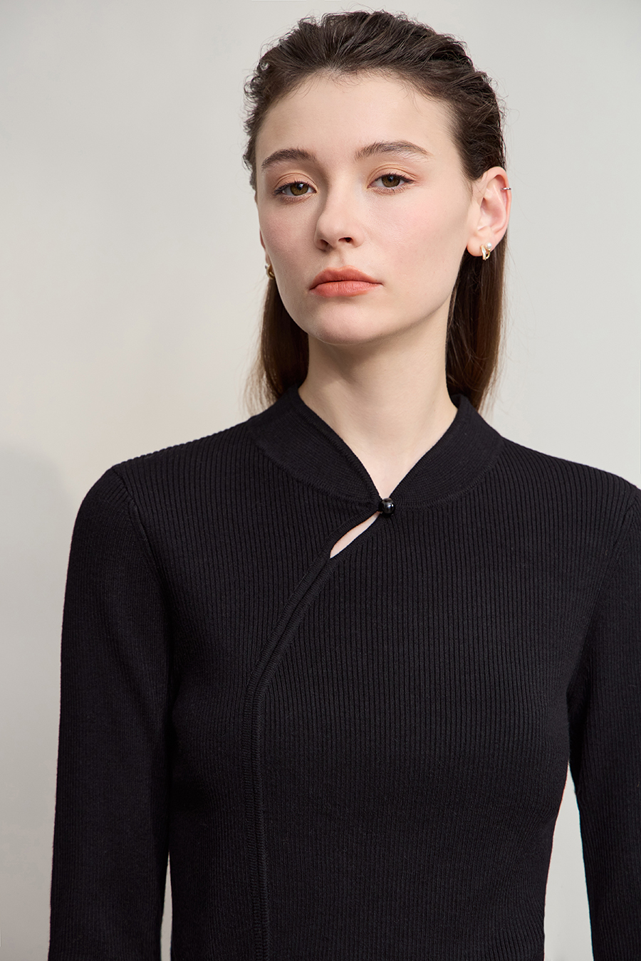 Mandarin Collar Slim-fit Sweater