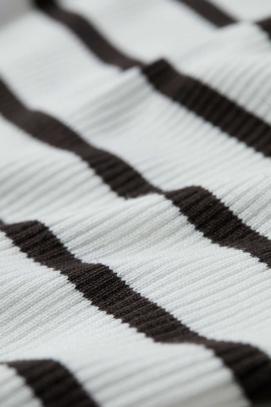 Slim Fit High Elastic Striped Sweater|AMII-AMII.com