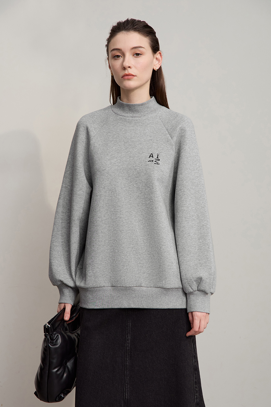 Letter Embroidered Raglan Sweatshirt