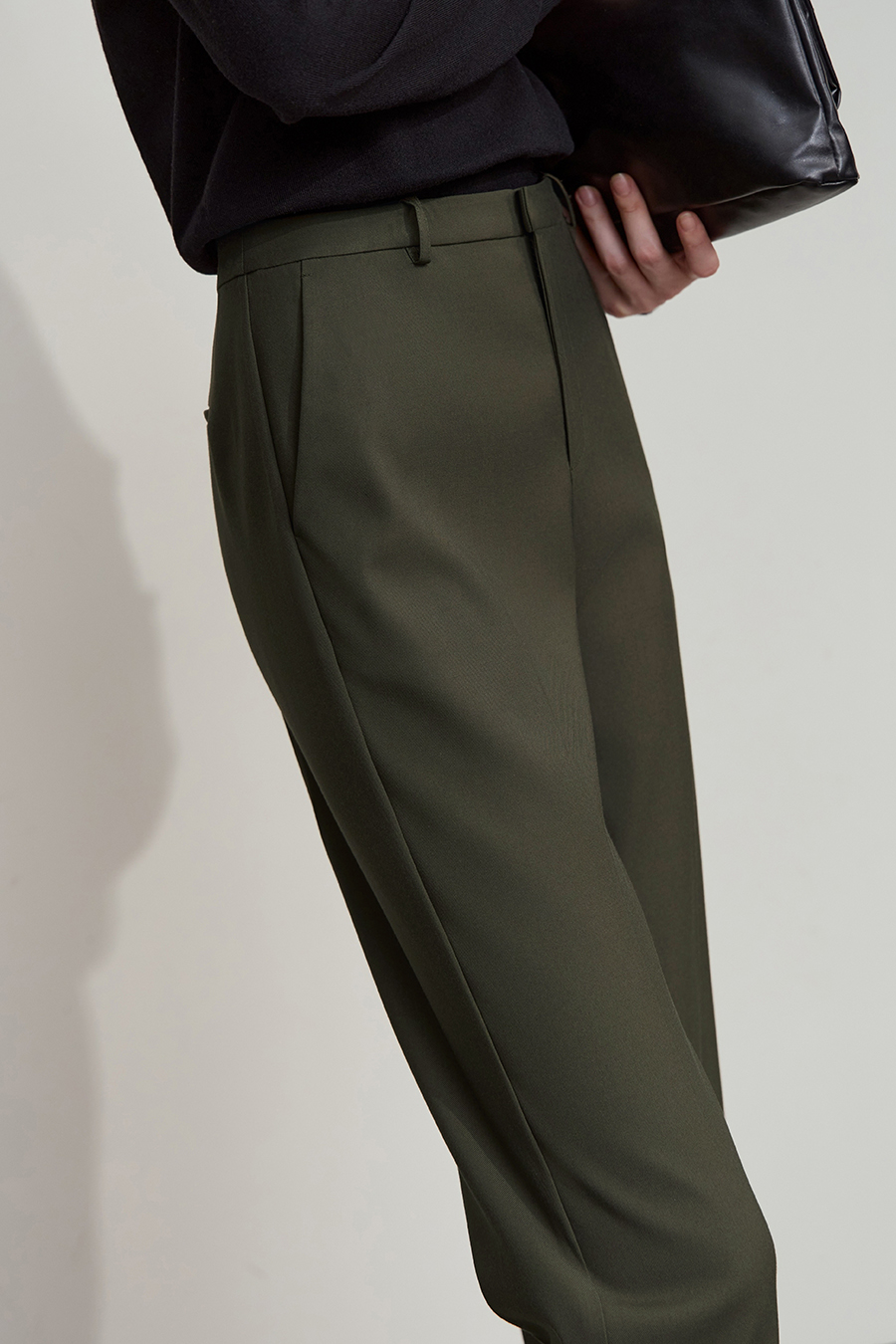 Slim Tapered Pants