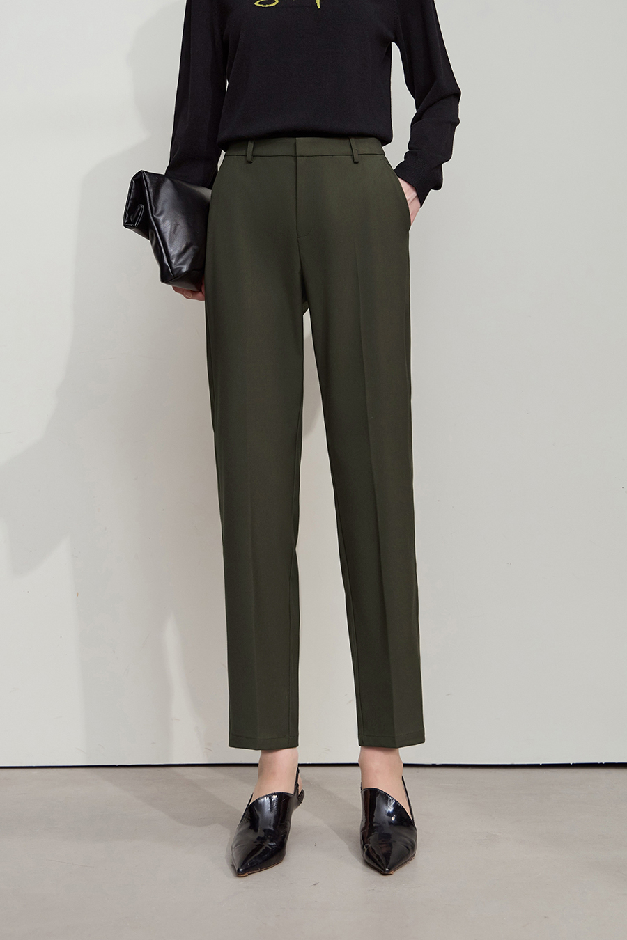 Slim Tapered Pants
