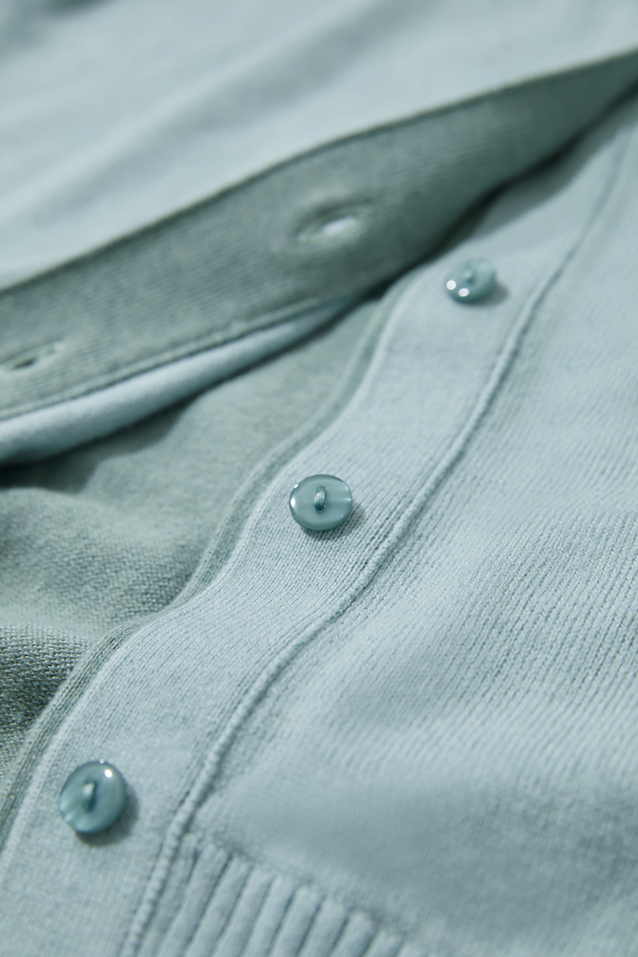 V-neck Knit Cardigan