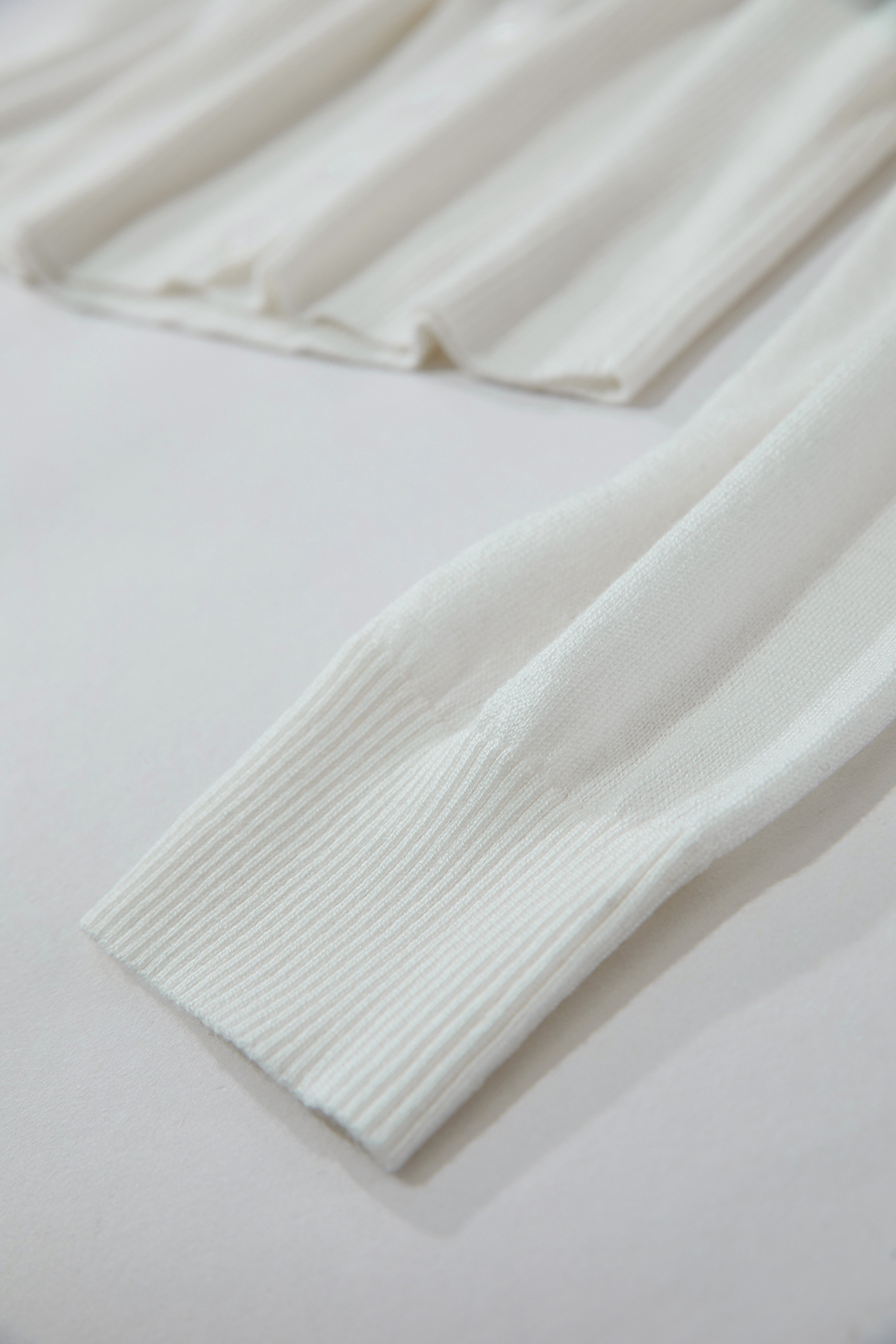 Waist-defined Fitted Long Sleeve Sweater