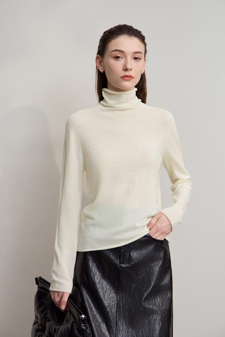 High Neck Seamless Wool Sweater