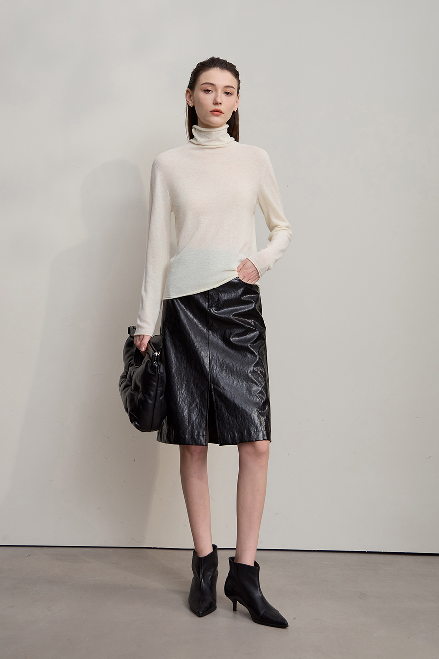 High Neck Seamless Wool Sweater