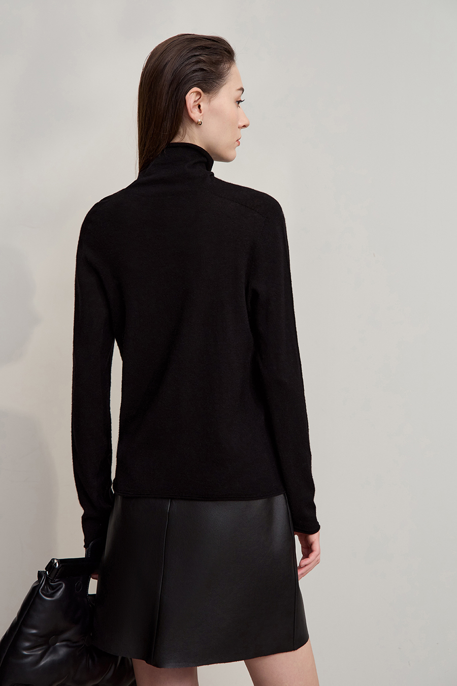 High Neck Seamless Wool Sweater