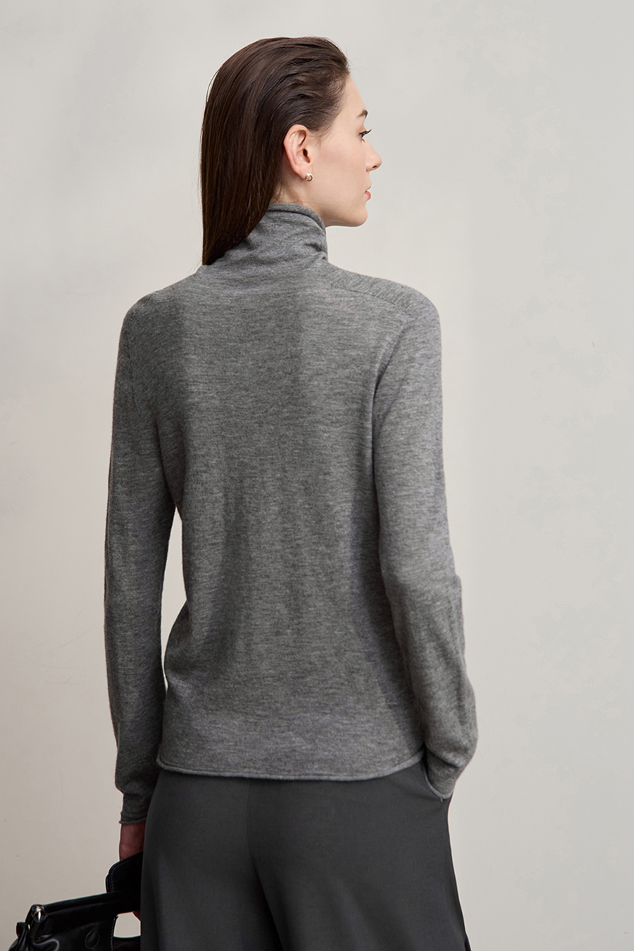 High Neck Seamless Wool Sweater