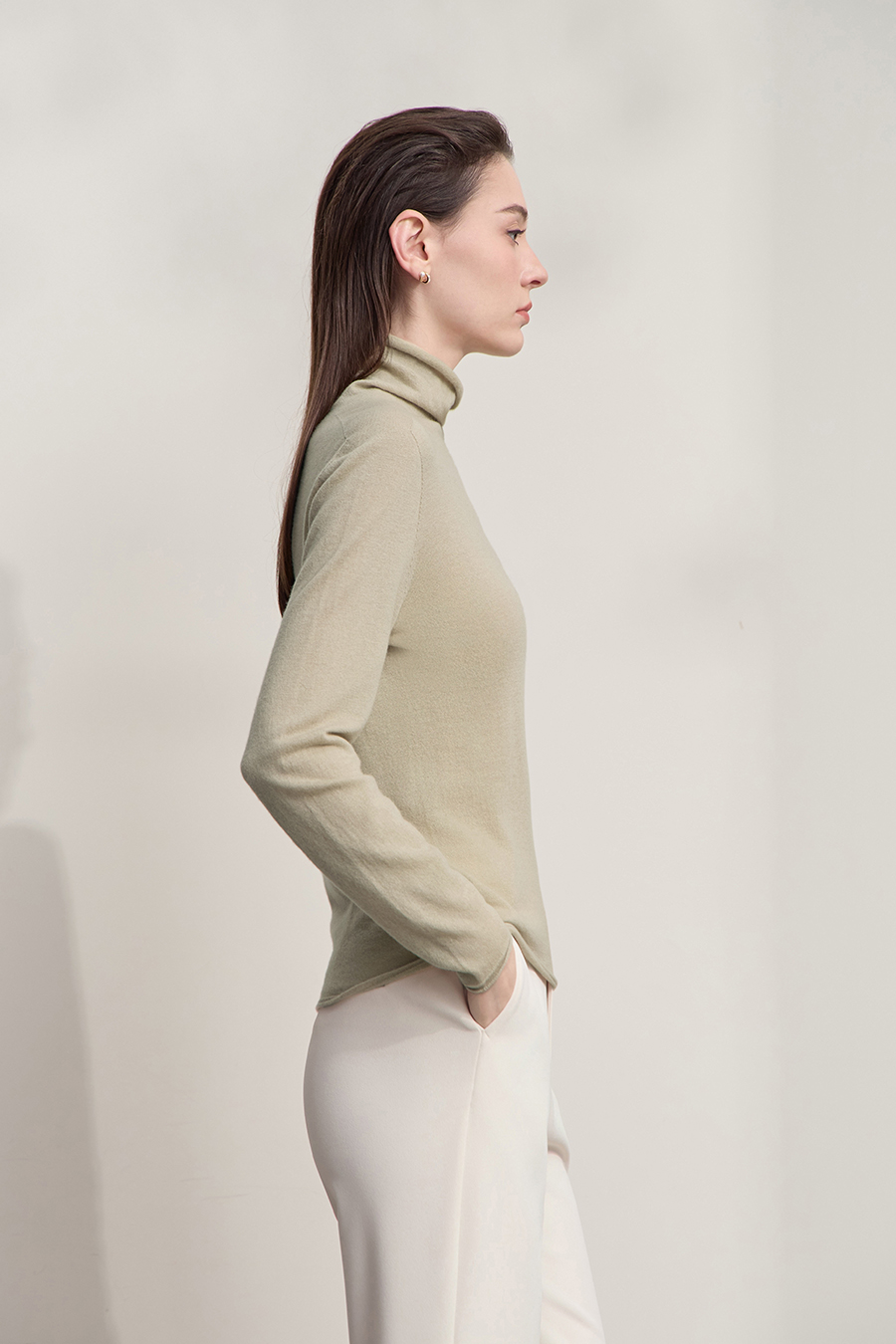 High Neck Seamless Wool Sweater