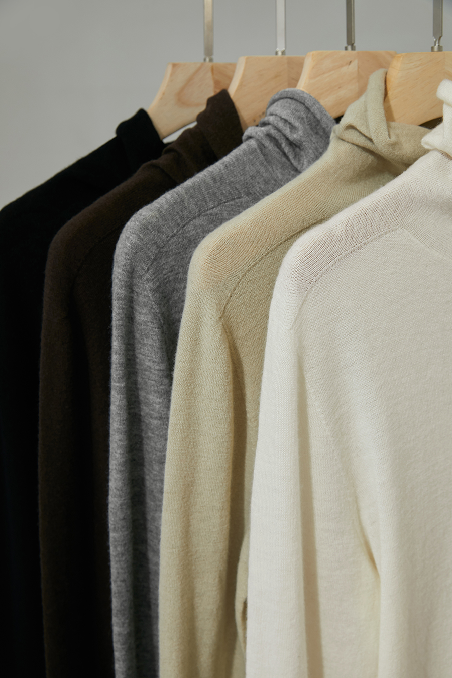 High Neck Seamless Wool Sweater