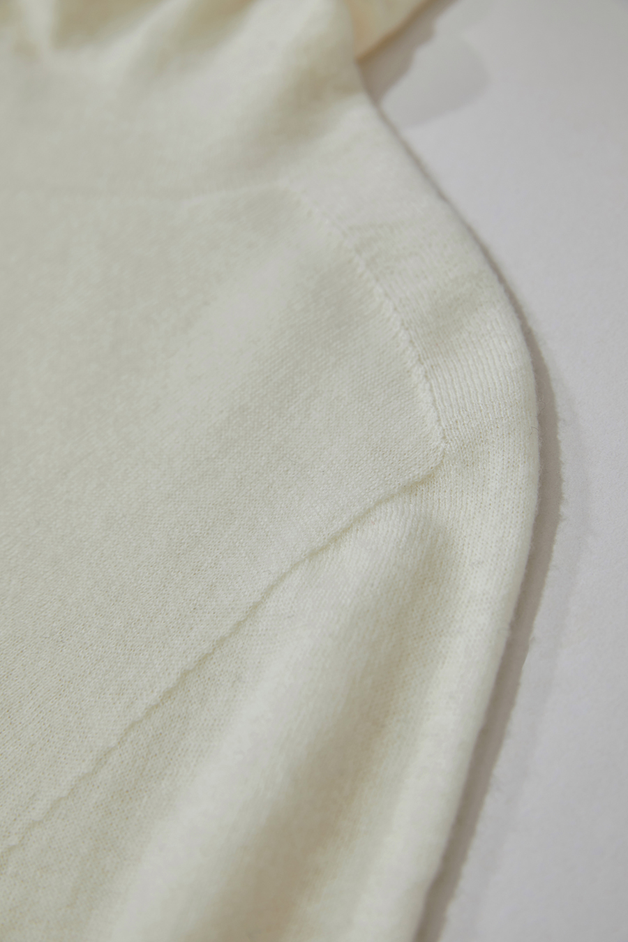 High Neck Seamless Wool Sweater