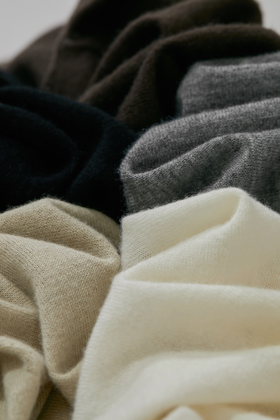 High Neck Seamless Wool Sweater