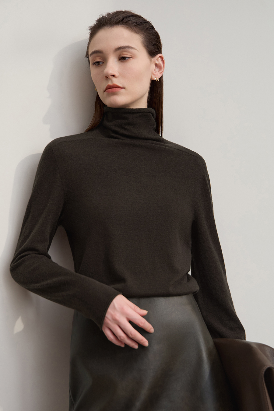 High Neck Seamless Wool Sweater