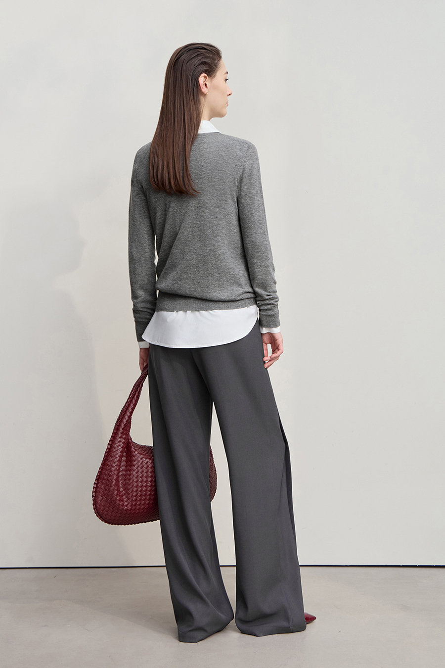 Crew Neck Seamless Wool Sweater|AMII-AMII.com