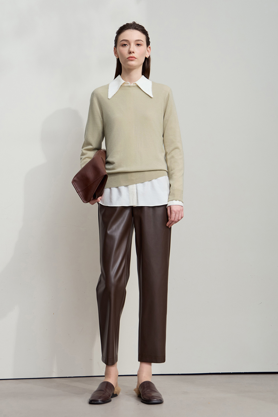 Crew Neck Seamless Wool Sweater|AMII-AMII.com