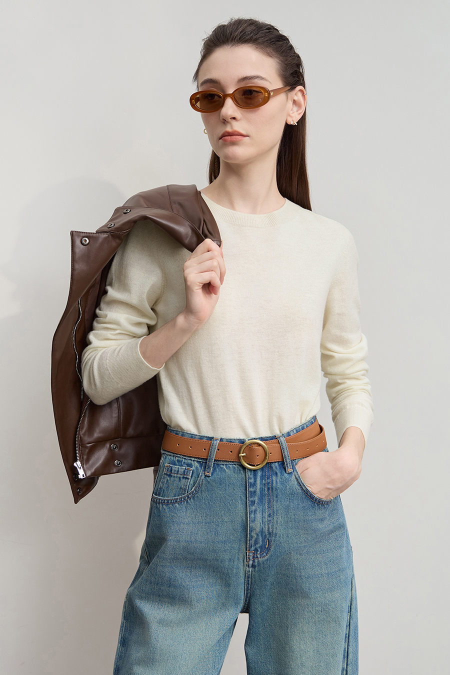 Crew Neck Seamless Wool Sweater|AMII-AMII.com