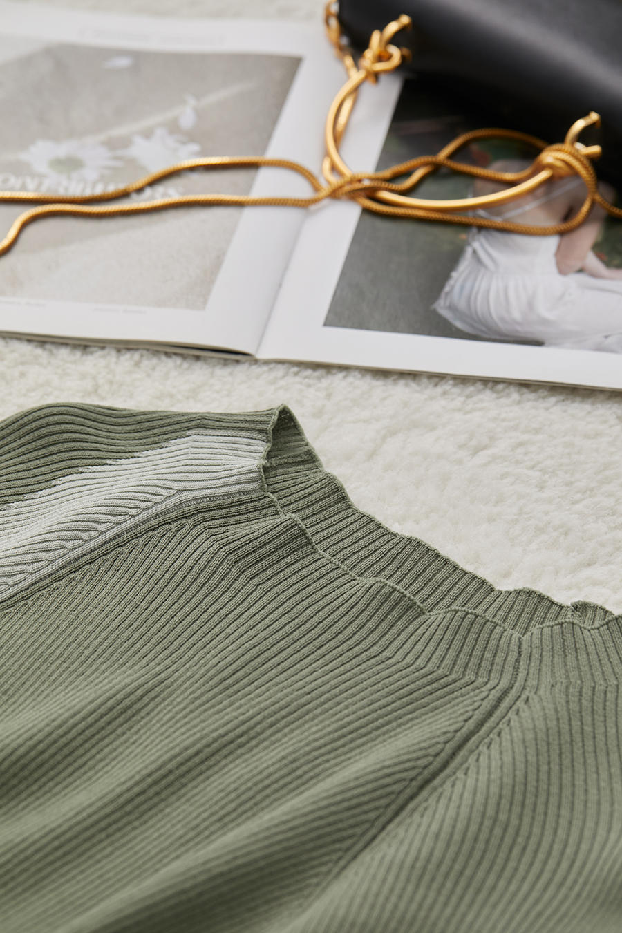 Mock Neck Color - block Knitted Top|AMII-AMII.com