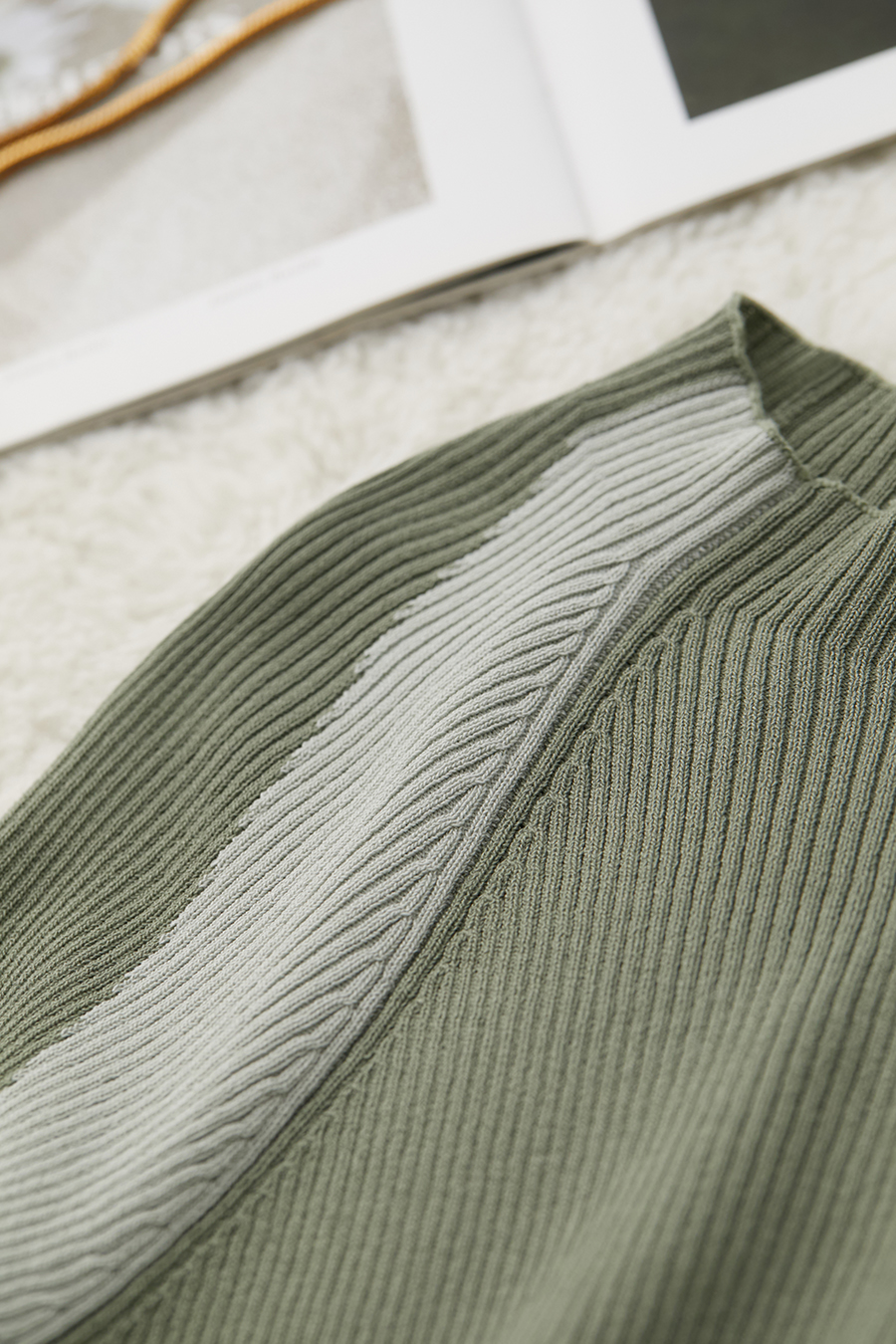 Mock Neck Color - block Knitted Top|AMII-AMII.com