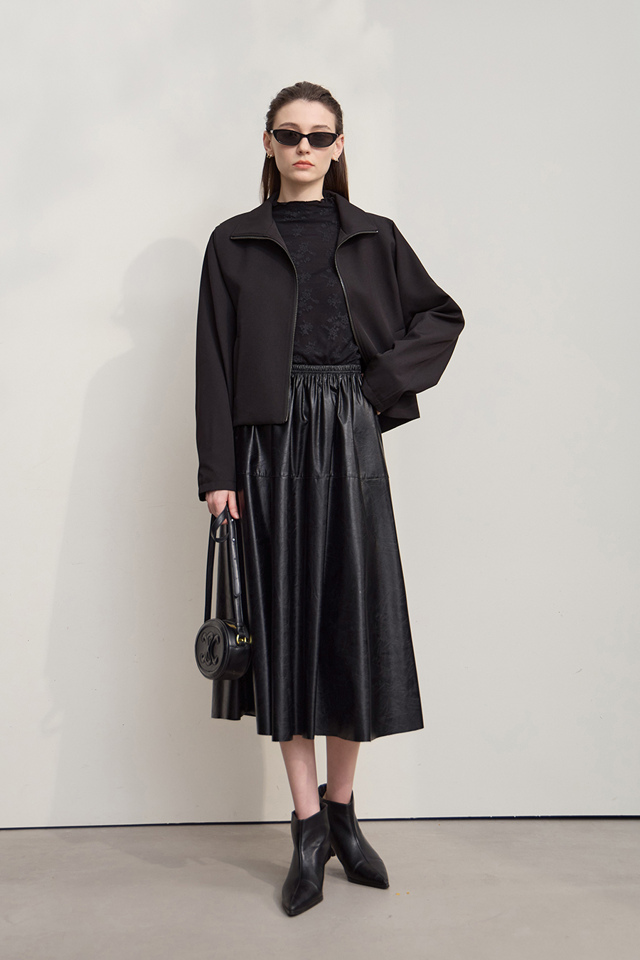 Half - Neck Lace Undershirt|AMII-AMII.com