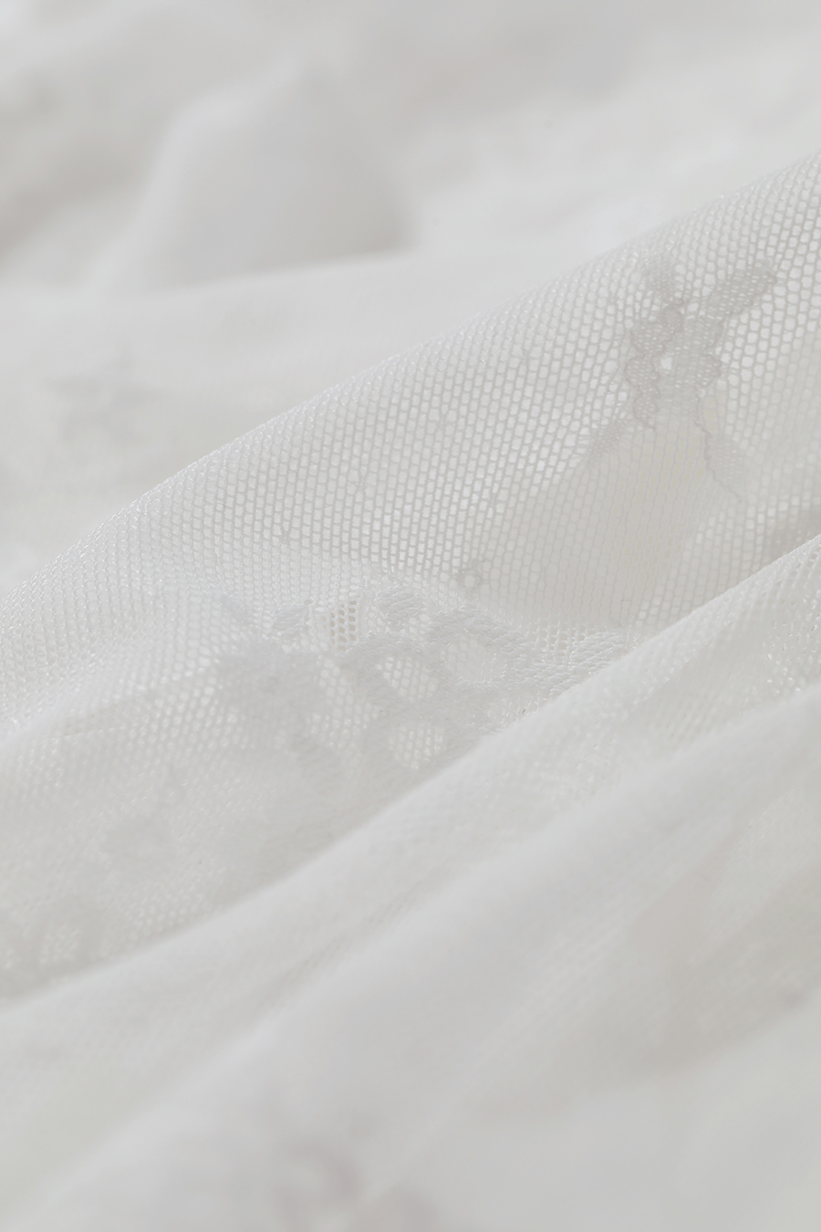 Half - Neck Lace Undershirt|AMII-AMII.com