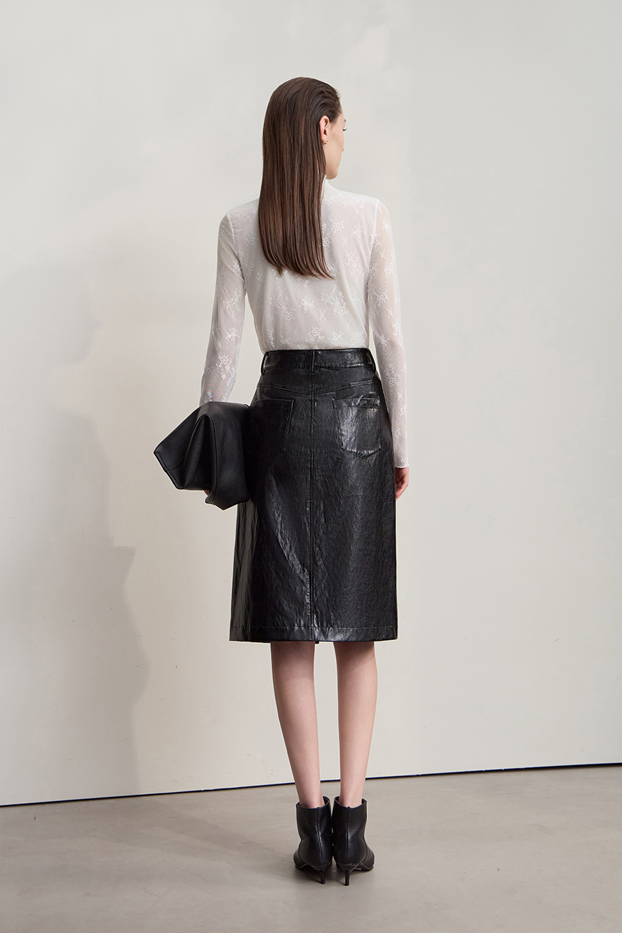 Half - Neck Lace Undershirt|AMII-AMII.com