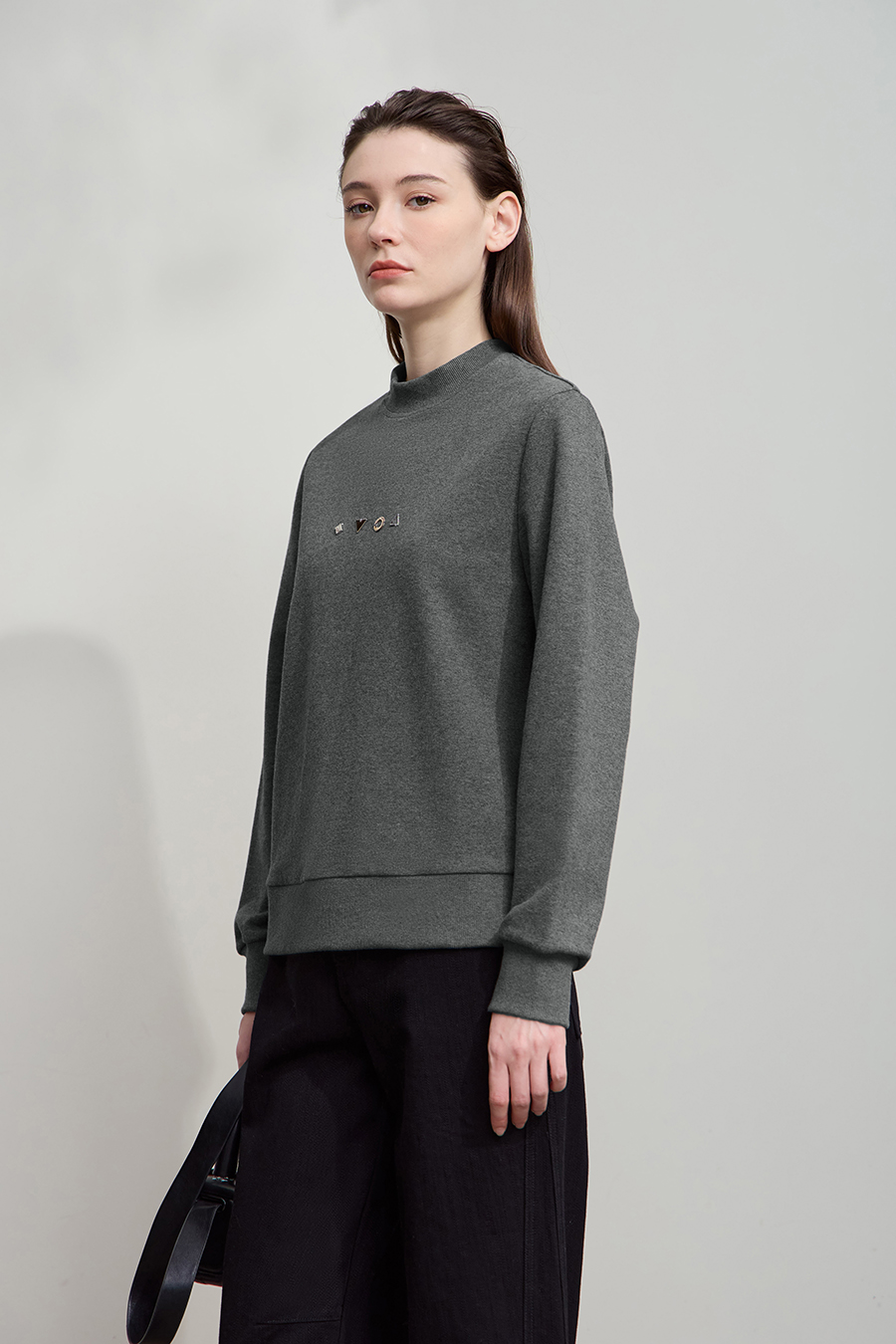 Geometric Metal Embellished Hoodie|AMII-AMII.com