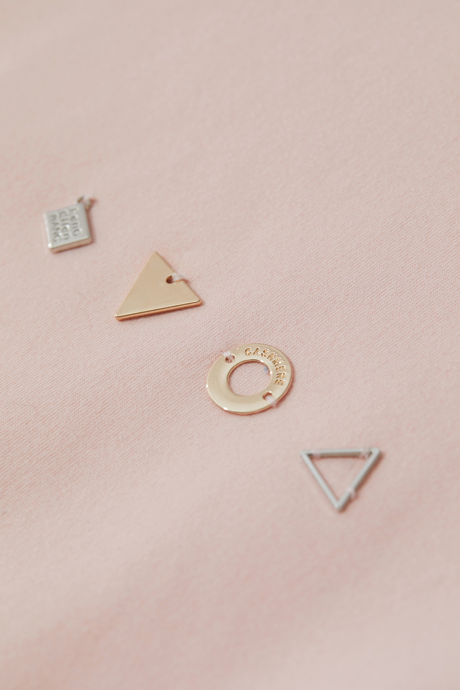 Geometric Metal Embellished Hoodie|AMII-AMII.com