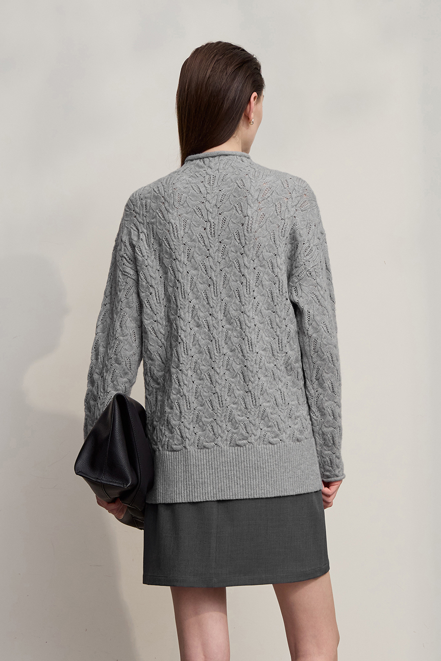 Mid-Length Turtleneck Cable Knit Sweater|AMII-AMII.com