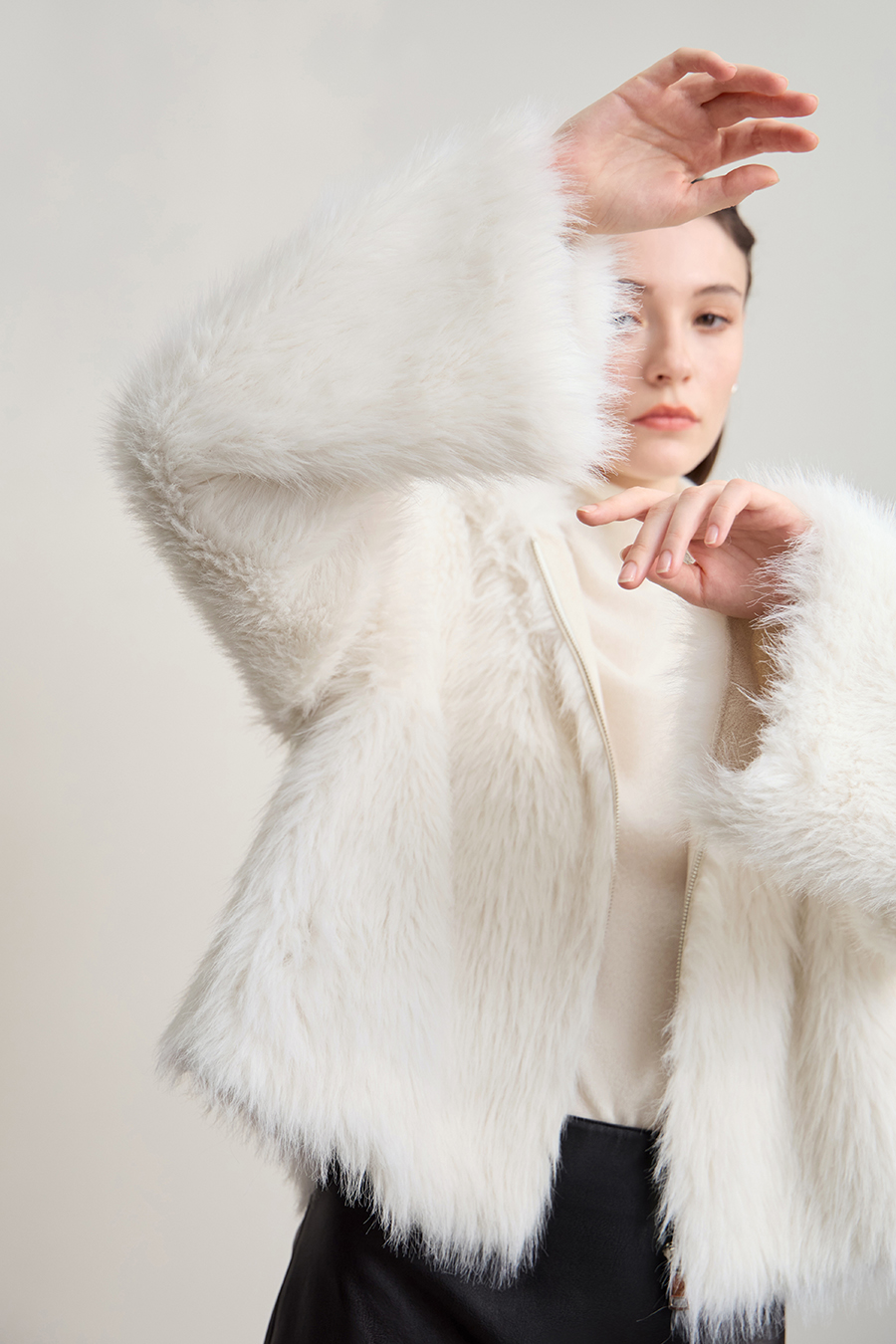 Luxury Warm Hooded Short Fur Coat|AMII-AMII.com