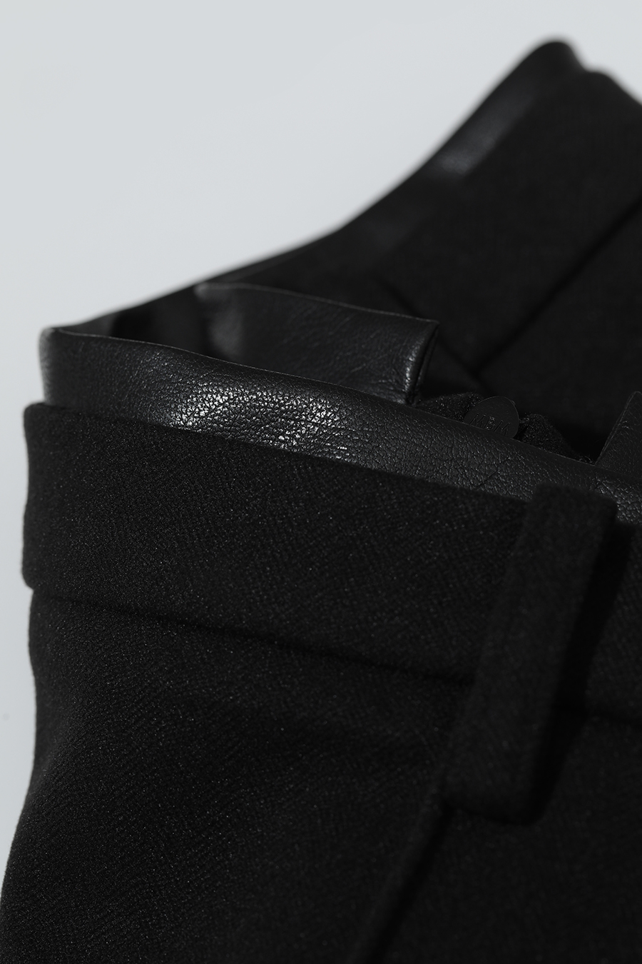 Fitted Mid - Length Skirt|AMII-AMII.com