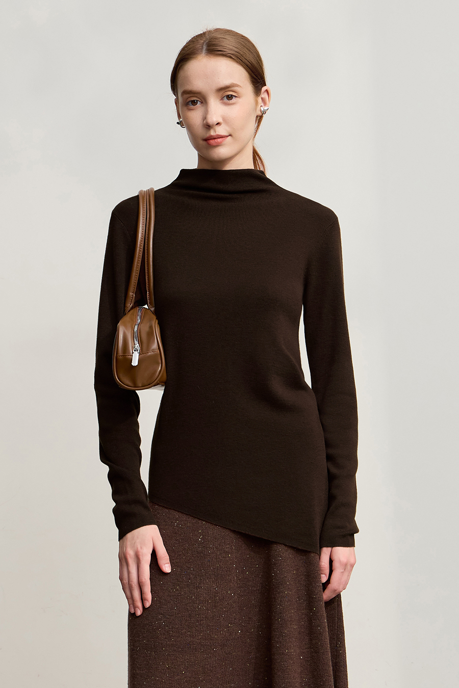 Turtleneck Asymmetric Hem Sweater|AMII-AMII.com