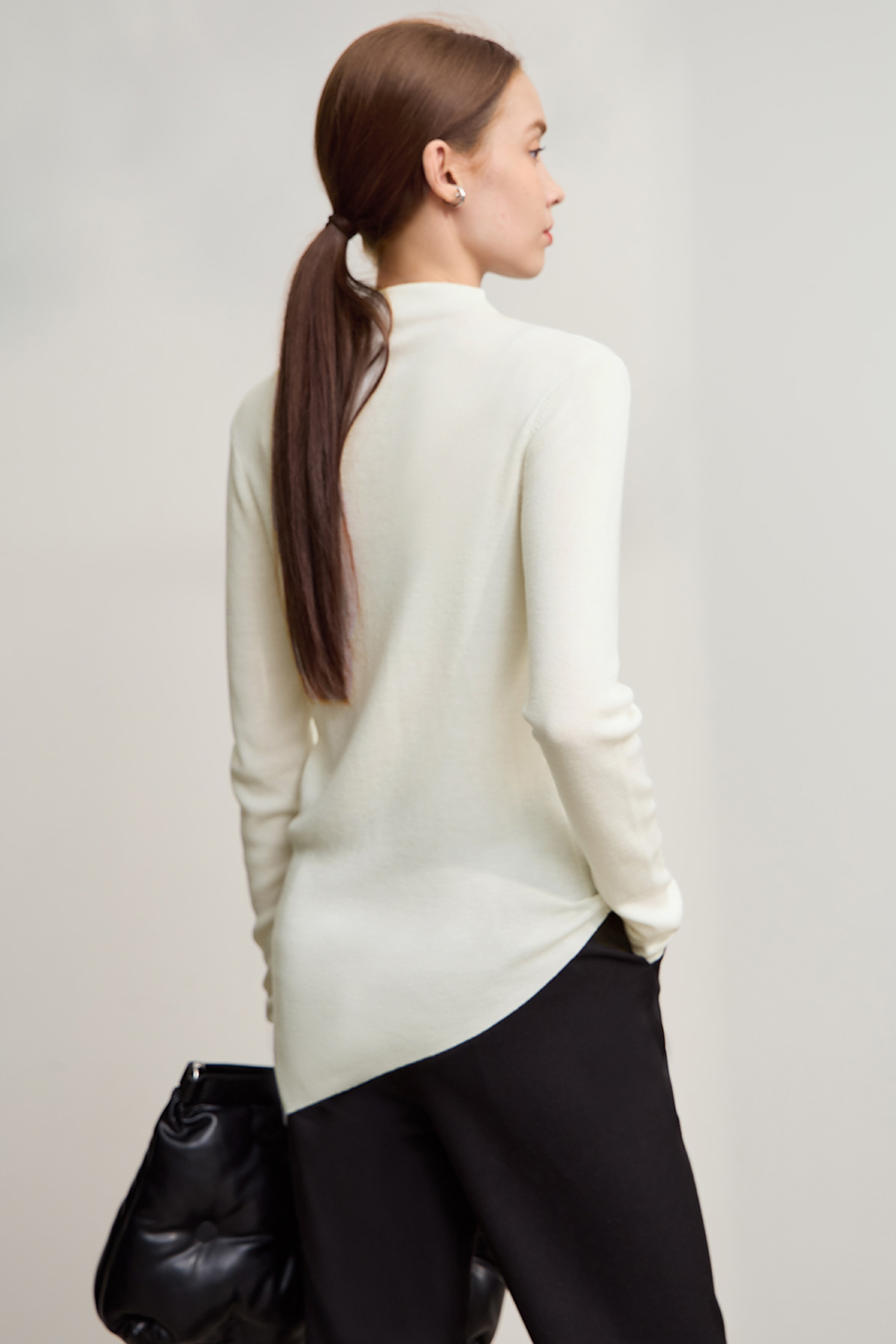 Turtleneck Asymmetric Hem Sweater|AMII-AMII.com