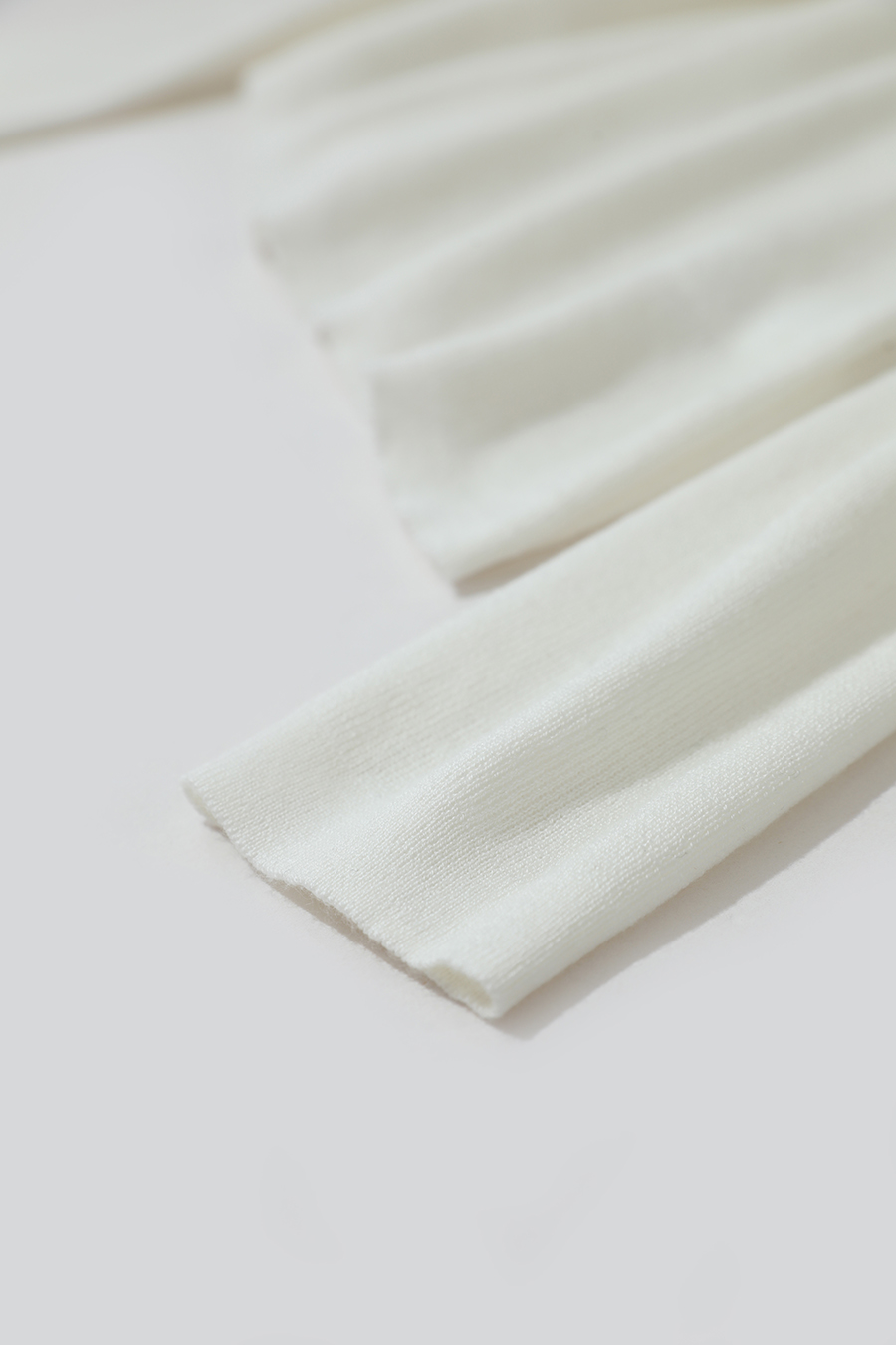 Turtleneck Asymmetric Hem Sweater|AMII-AMII.com