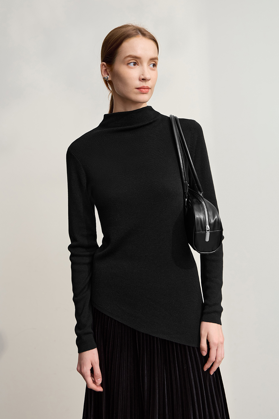 Turtleneck Asymmetric Hem Sweater|AMII-AMII.com